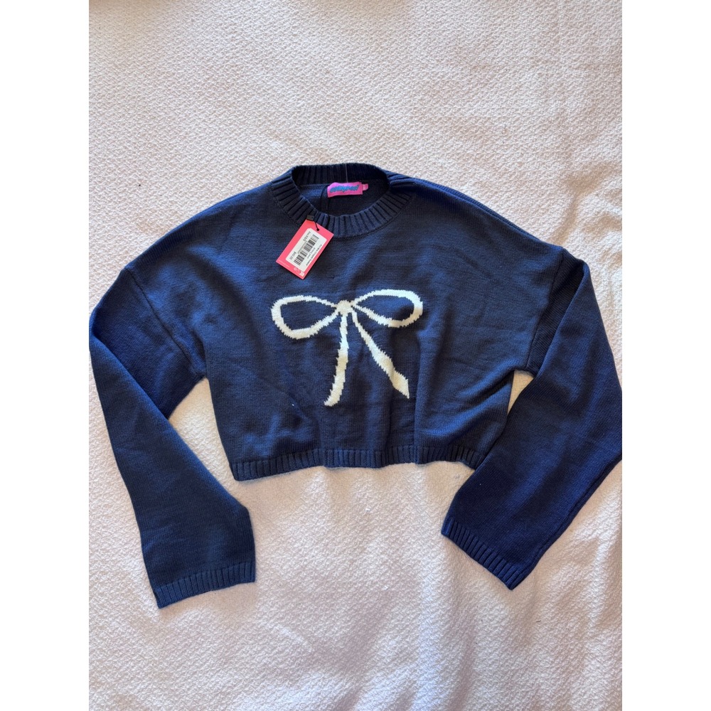 Edikted Knit Bow Cropped Sweater Navy Blue White Bow Graphic XS/S S17412_NAVY